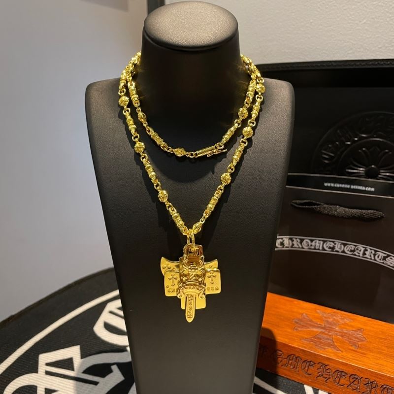 Ch*0me He**ts necklaces